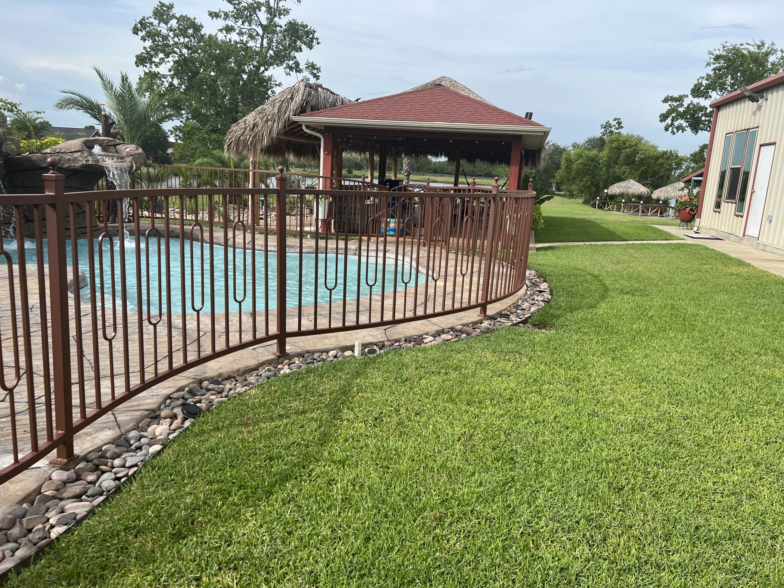 ornamental-steel-pool-safety-fence-2