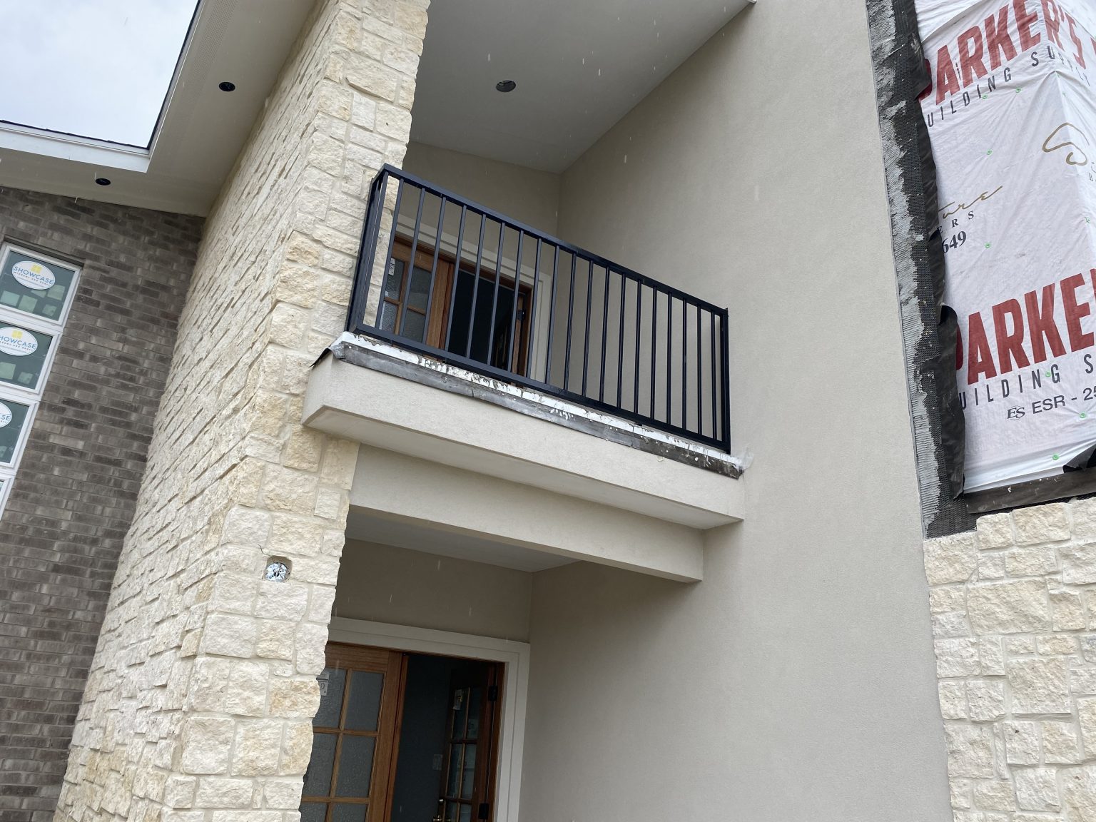 Commercial and residential metal railing systems for balconies, walkways, outdoor seating, and safety enclosures.